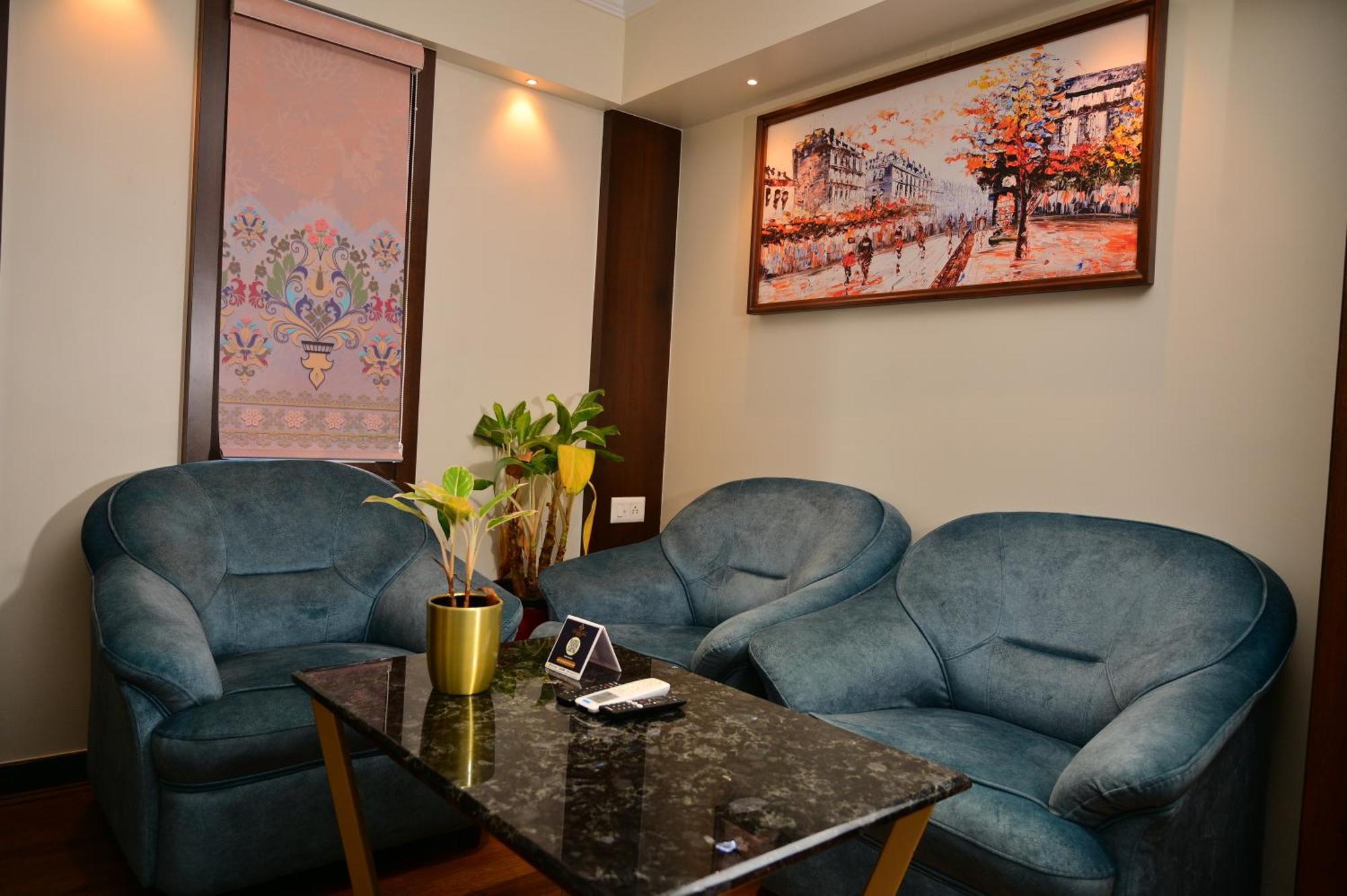 Hotel Golden Riviera Mysore Room photo